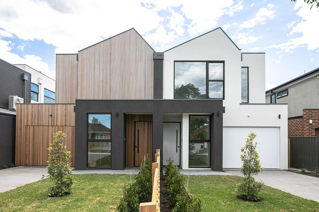 East Bentleigh new build townhouses, builder